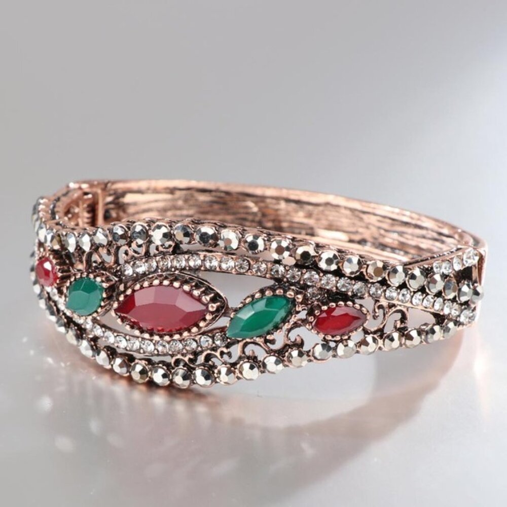 Retro Antique Gold Color Hollow Flower Crystal Women Bracelet